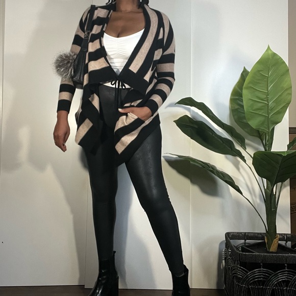 360 CASHMERE Black and Tan waterfall collar long sleeve tie front sweater - Picture 4 of 14